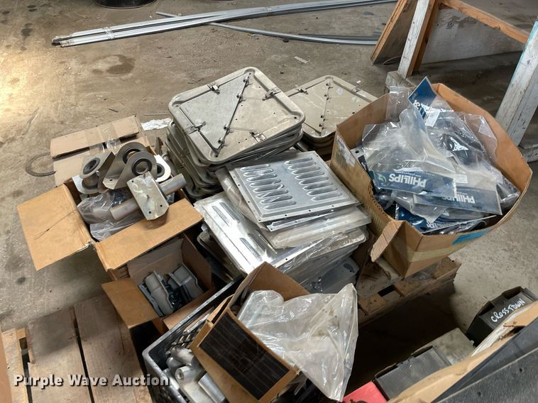 image for item NY9891 Trailer parts