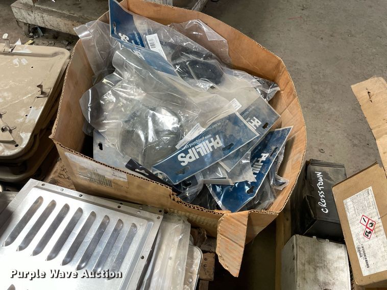 image for item NY9891 Trailer parts