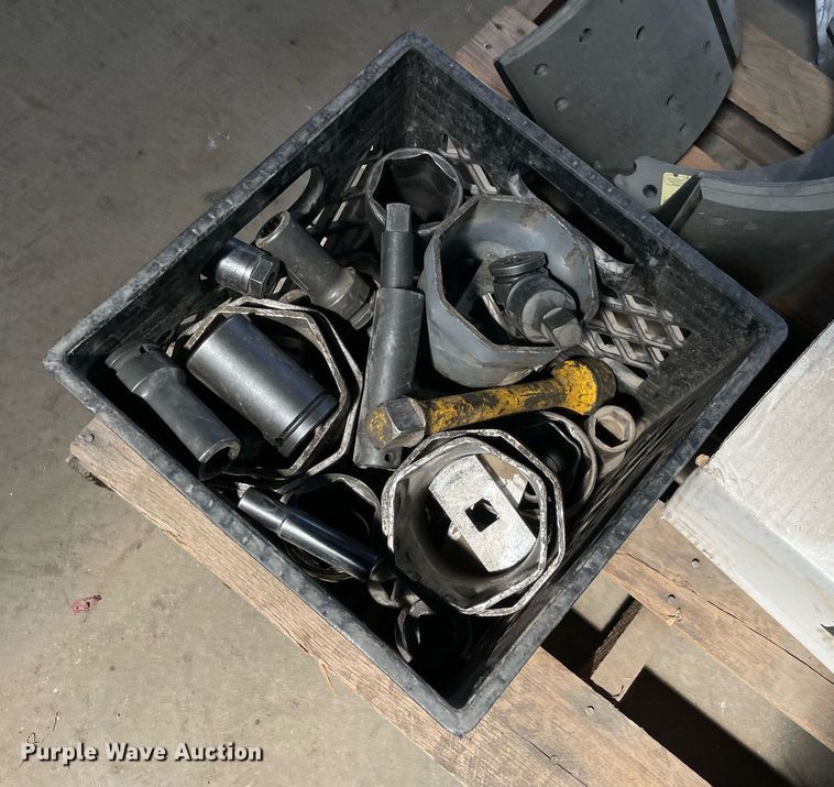 image for item NY9892 Truck parts