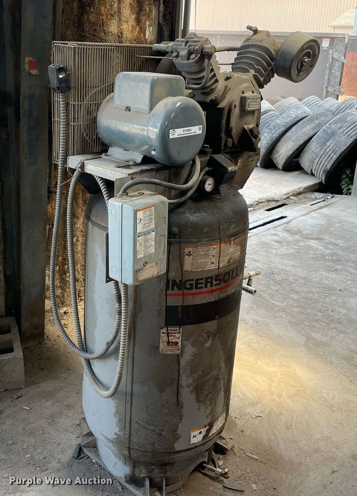 image for item NY9894 Ingersoll Rand T30  air compressor