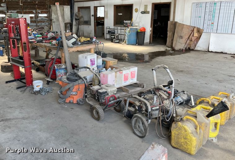 image for item NY9895 Tools