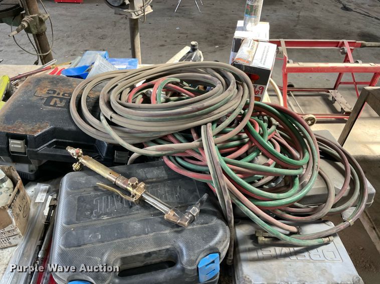 image for item NY9895 Tools