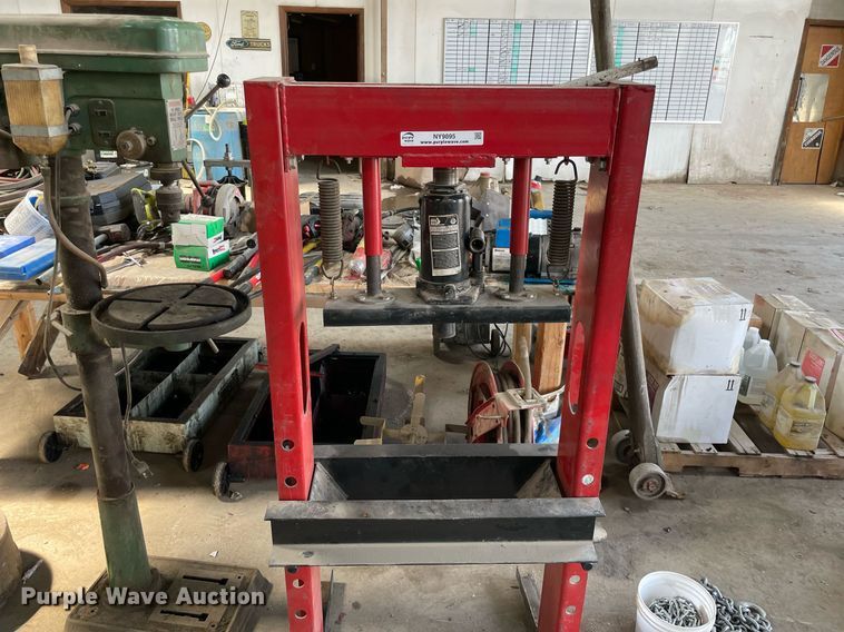 image for item NY9895 Tools