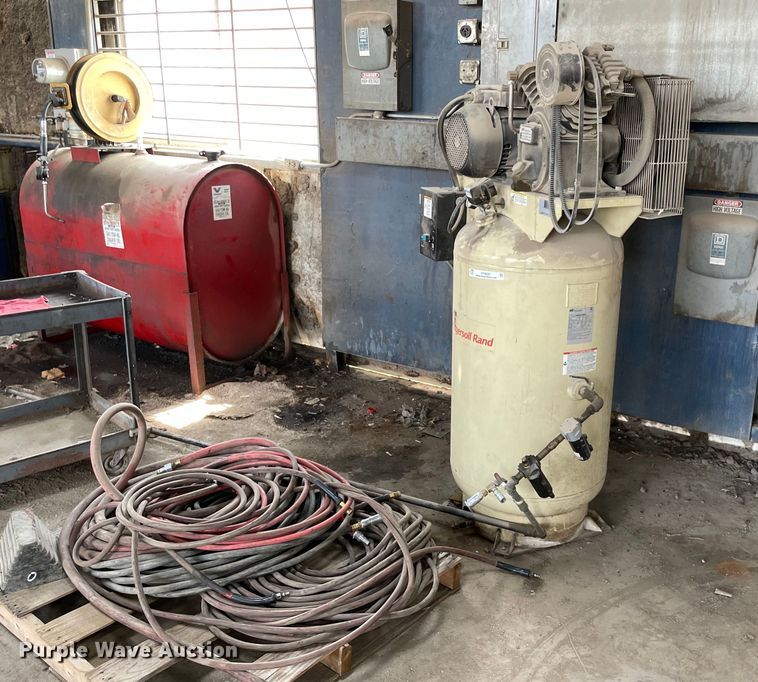 image for item NY9897 Ingersoll Rand 2475  air compressor