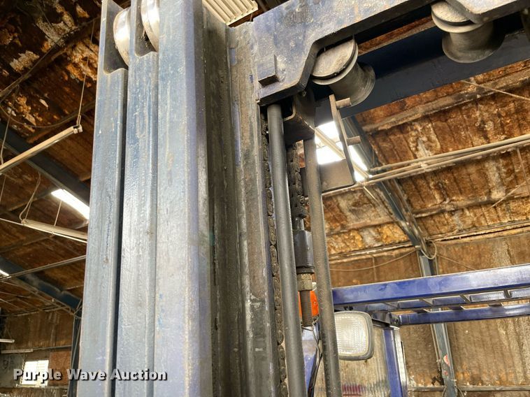 image for item NY9898 Komatsu 25  forklift