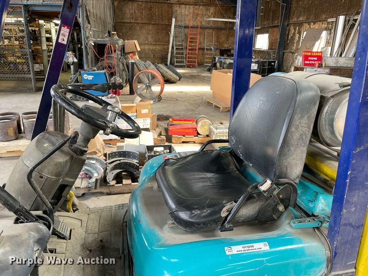 image for item NY9898 Komatsu 25  forklift