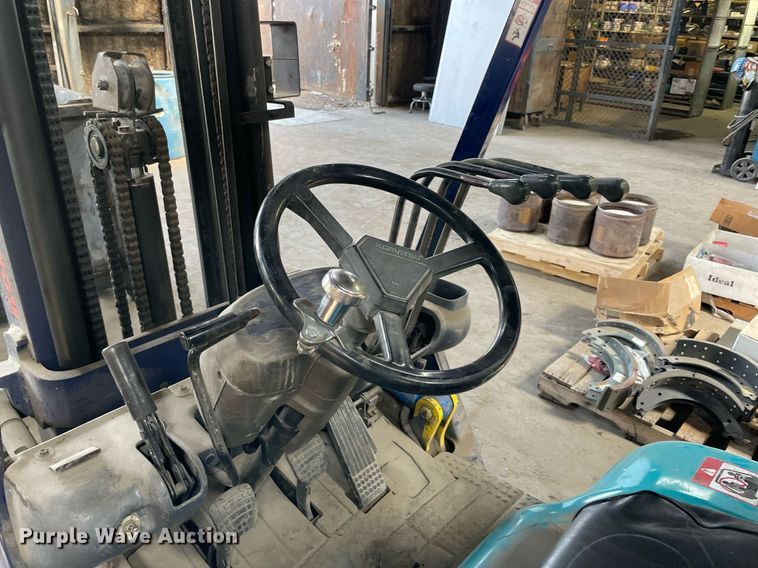 image for item NY9898 Komatsu 25  forklift