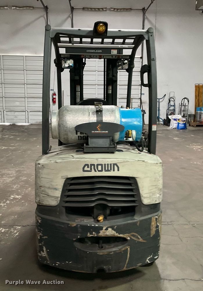 image for item NY9901 Crown  forklift