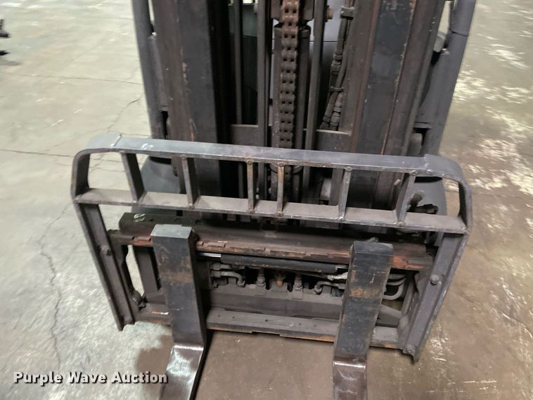 image for item NY9901 Crown  forklift