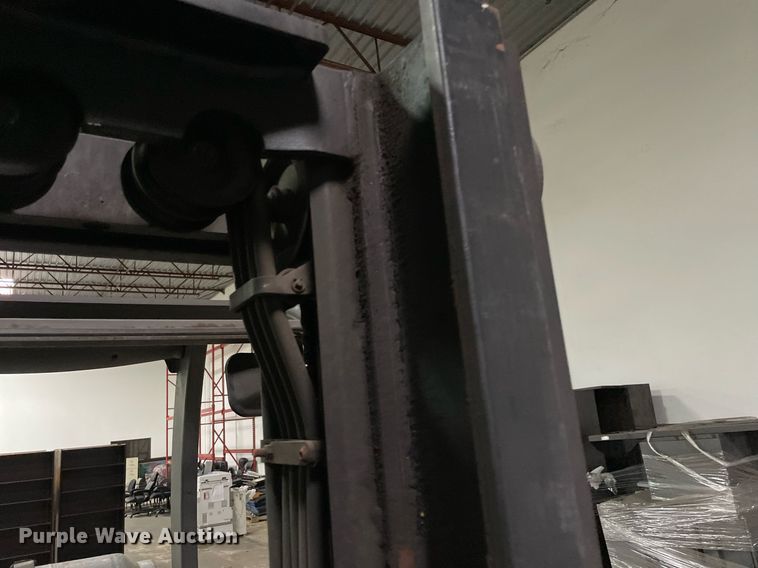 image for item NY9901 Crown  forklift