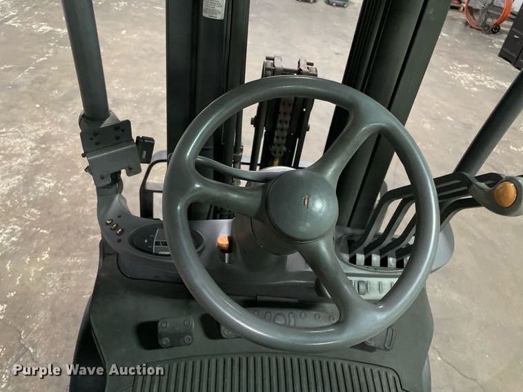 image for item NY9901 Crown  forklift