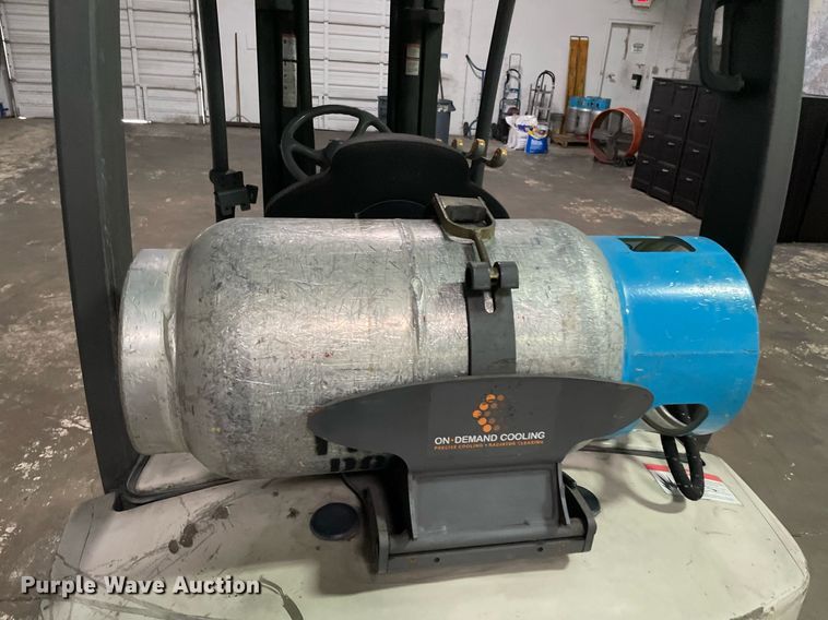 image for item NY9901 Crown  forklift