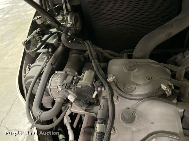 image for item NY9901 Crown  forklift