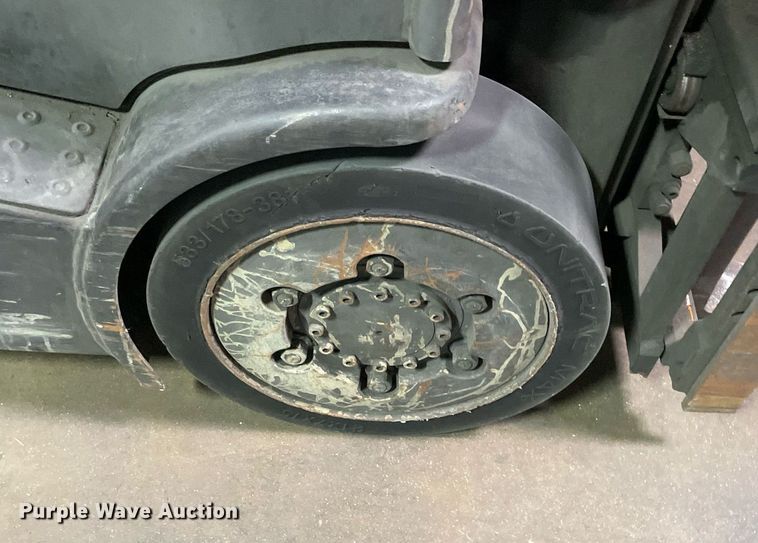 image for item NY9901 Crown  forklift