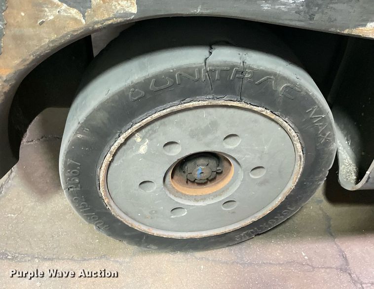 image for item NY9901 Crown  forklift