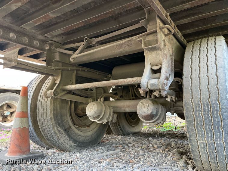 image for item NY9981 1993 Stoughton GVW-Z-455T-S-C  dry van trailer