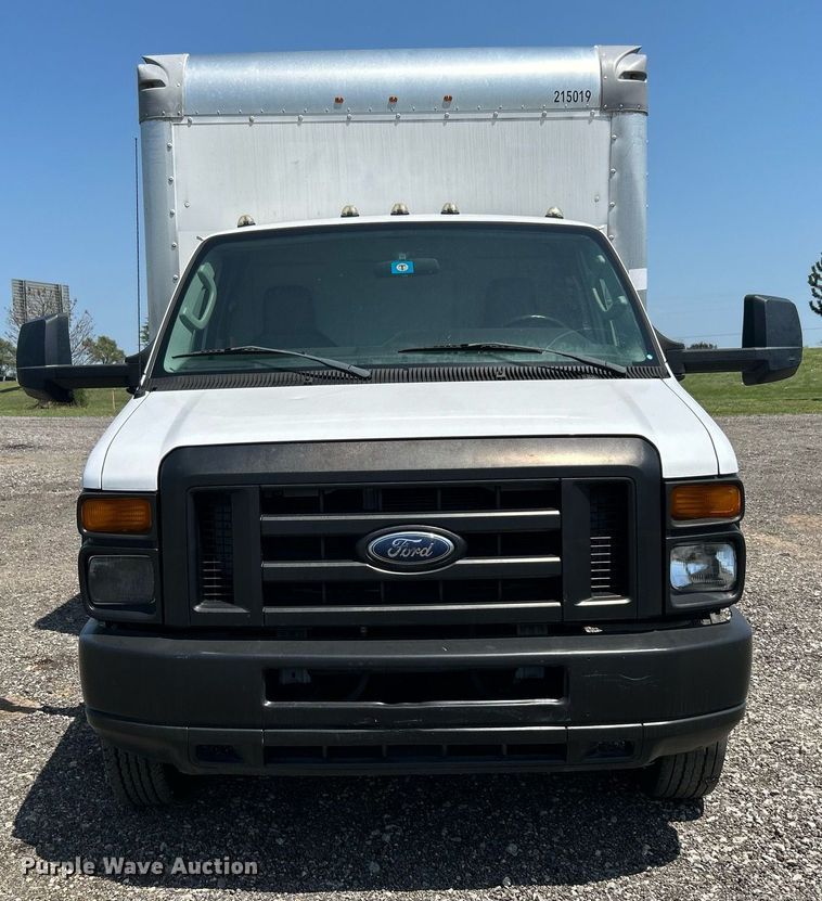 image for item DH7337 2012 Ford E450 Super Duty  box truck