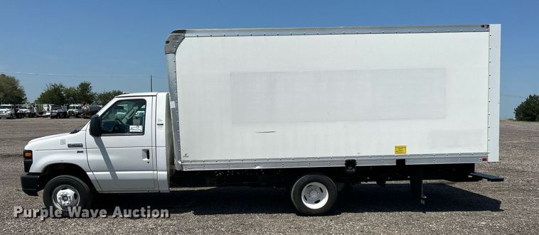 image for item DH7337 2012 Ford E450 Super Duty  box truck