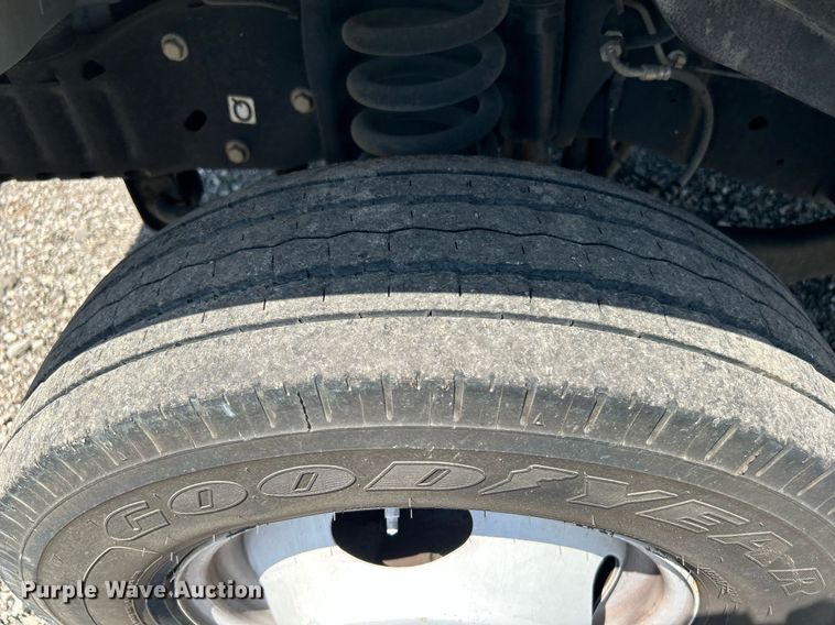 image for item DH7337 2012 Ford E450 Super Duty  box truck