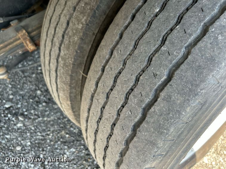 image for item DH7337 2012 Ford E450 Super Duty  box truck