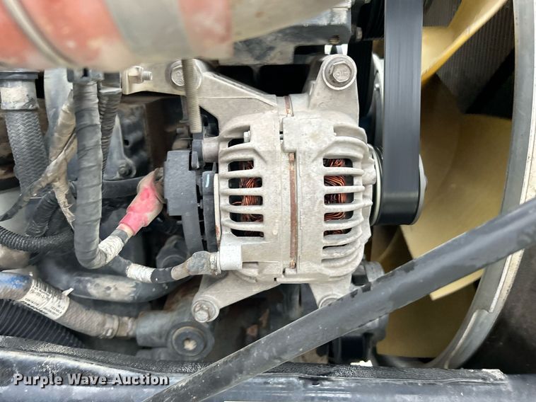 image for item DJ6335 2018 Peterbilt 337  semi truck