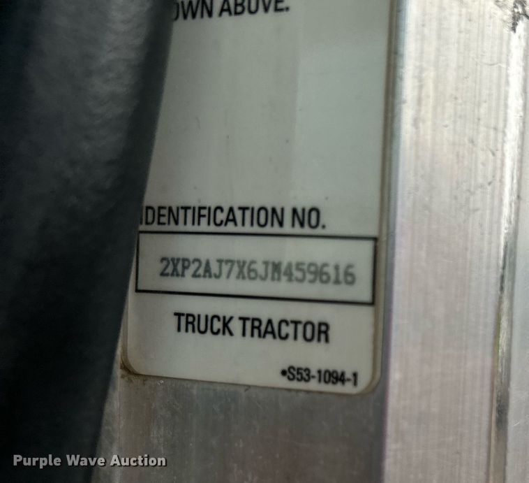 image for item DJ6335 2018 Peterbilt 337  semi truck