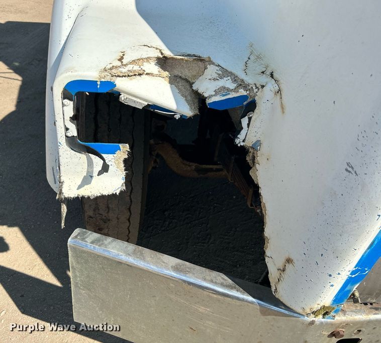 image for item DJ6339 1989 Kenworth T800  truck cab and chassis