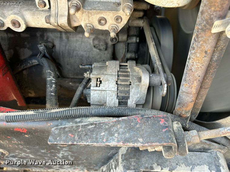 image for item DJ6339 1989 Kenworth T800  truck cab and chassis