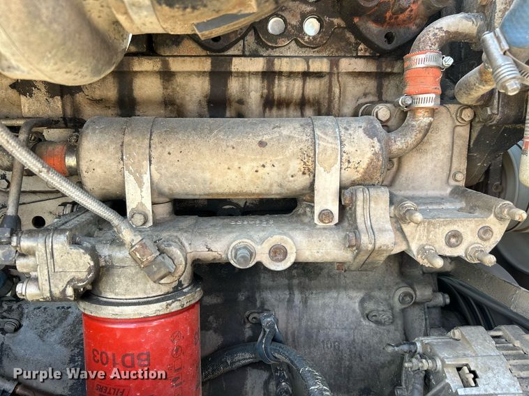 image for item DJ6339 1989 Kenworth T800  truck cab and chassis