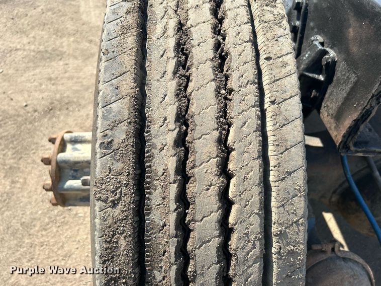 image for item DJ6339 1989 Kenworth T800  truck cab and chassis