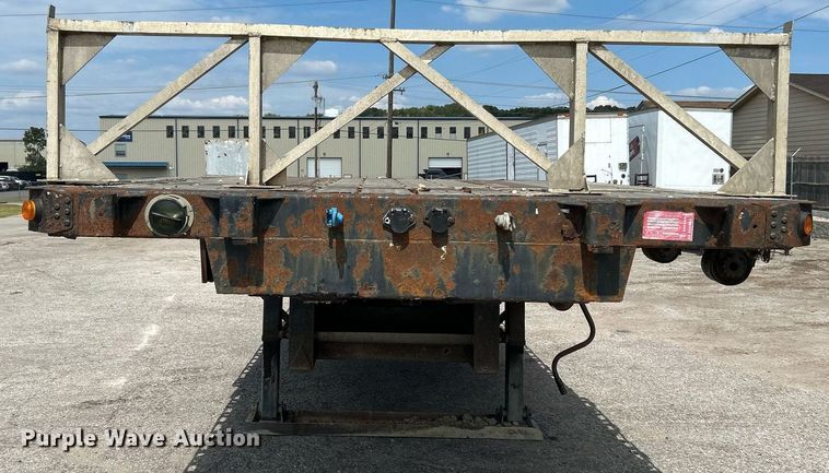 image for item DJ6340 2006 Fontaine  drop deck trailer