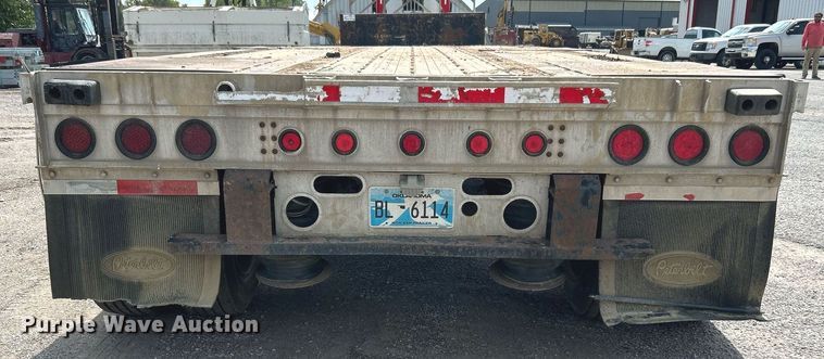 image for item DJ6340 2006 Fontaine  drop deck trailer