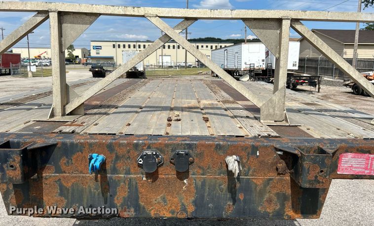 image for item DJ6340 2006 Fontaine  drop deck trailer