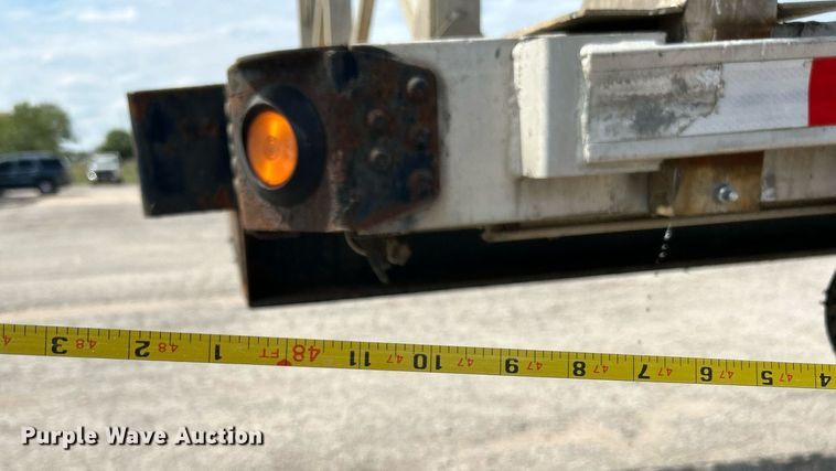 image for item DJ6340 2006 Fontaine  drop deck trailer