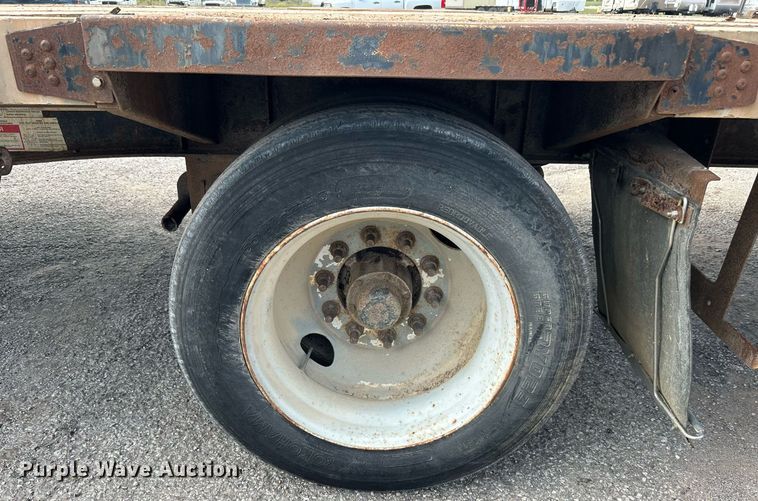 image for item DJ6340 2006 Fontaine  drop deck trailer