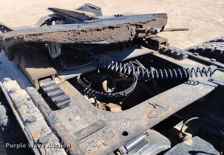 image for item DK8831 2006 Mack CXN613 semi truck