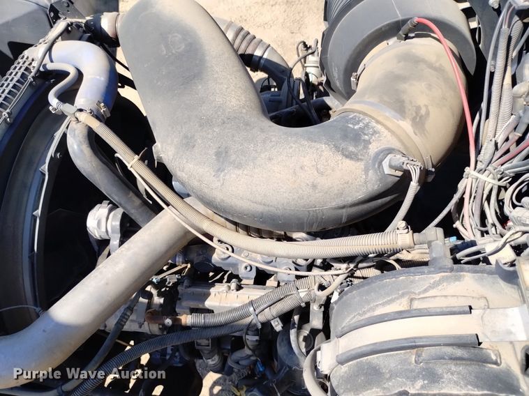 image for item DK8831 2006 Mack CXN613 semi truck