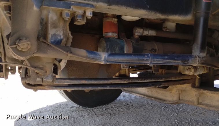 image for item DK8831 2006 Mack CXN613 semi truck