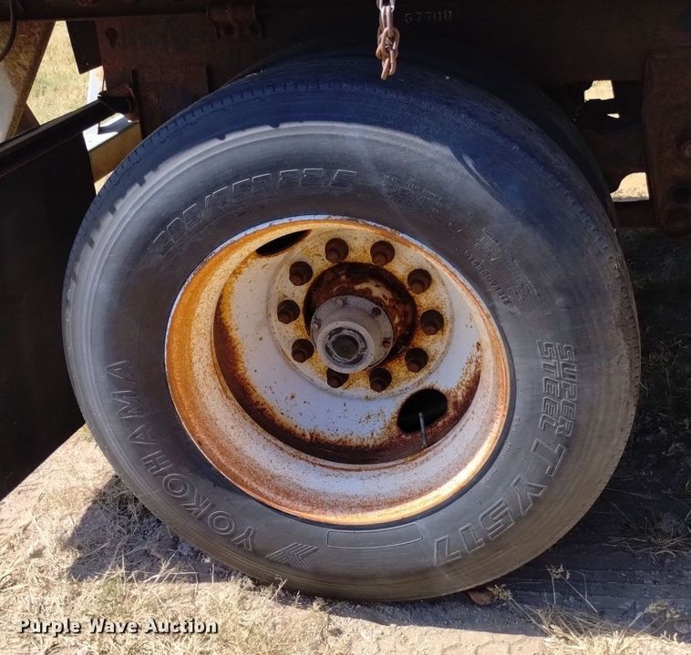 image for item DK8832 1998 Strick dry van trailer