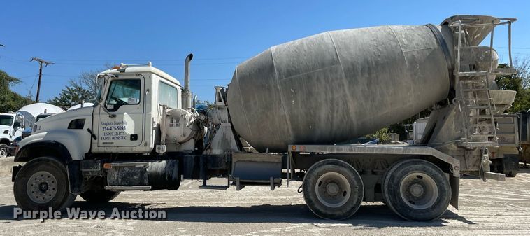 image for item DM0376 2007 Mack CV713  ready mix truck