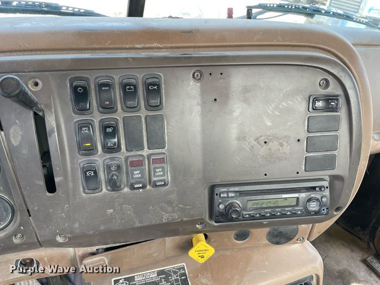 image for item DM0376 2007 Mack CV713  ready mix truck