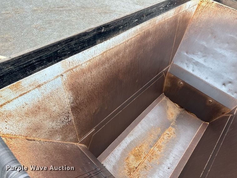 image for item DM2611 2015 CTS BDT-40  bottom dump trailer