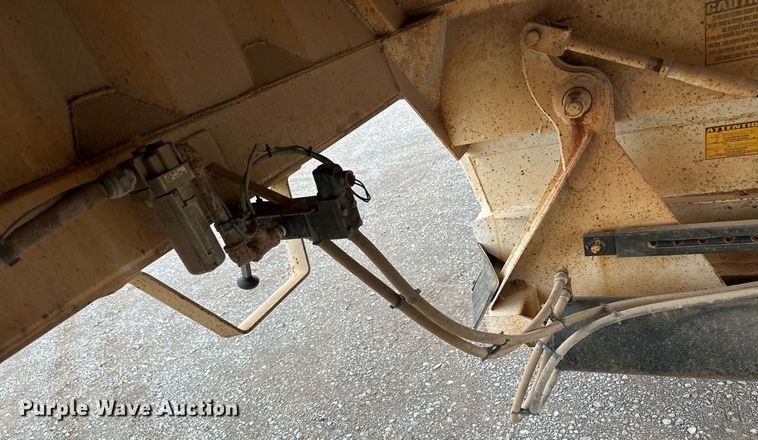 image for item DM2611 2015 CTS BDT-40  bottom dump trailer