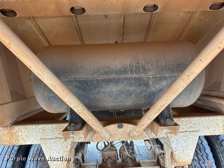 image for item DM2611 2015 CTS BDT-40  bottom dump trailer