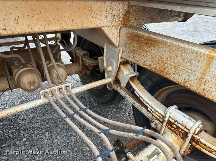 image for item DM2612 2015 CTS BDT-40  bottom dump trailer