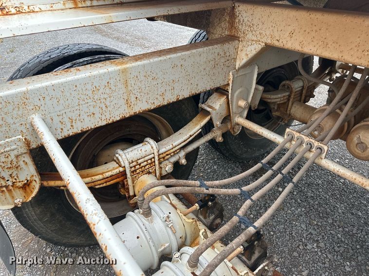 image for item DM2612 2015 CTS BDT-40  bottom dump trailer