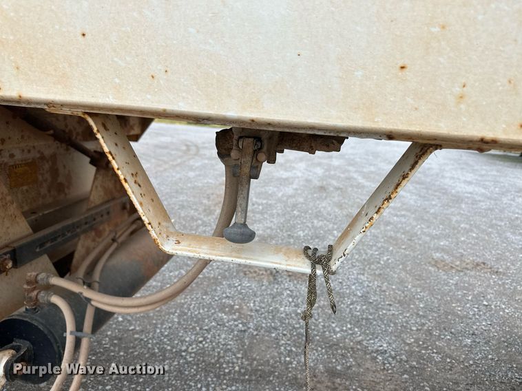 image for item DM2613 2015 CTS BDT-40  bottom dump trailer