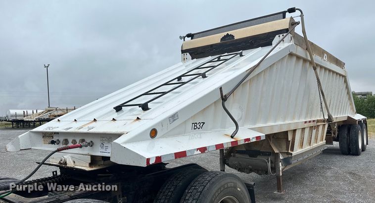 image for item DM2614 2015 CTS BDT-40  bottom dump trailer