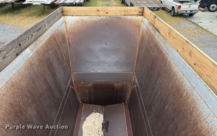 image for item DM2614 2015 CTS BDT-40  bottom dump trailer