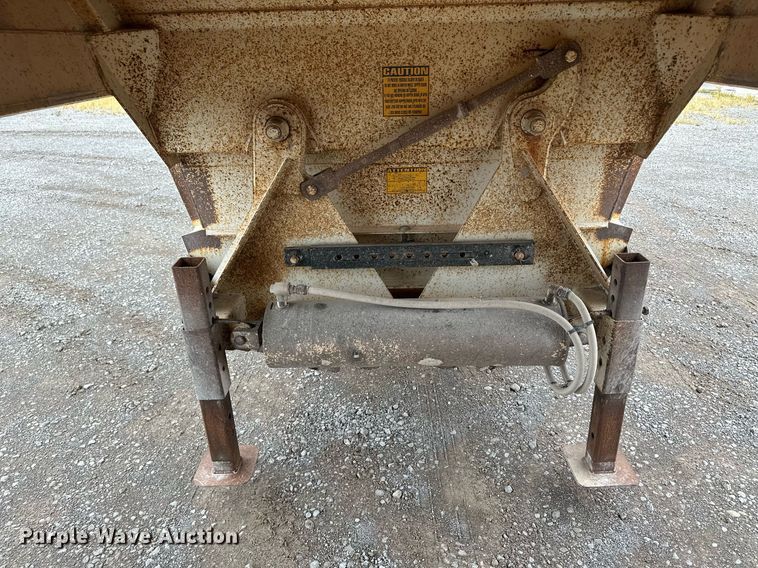 image for item DM2614 2015 CTS BDT-40  bottom dump trailer